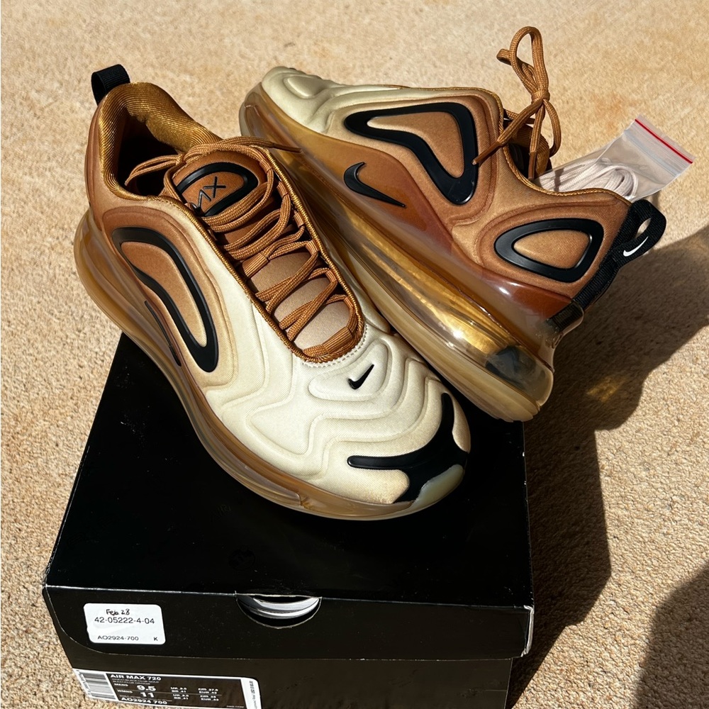Nike Air Max 720 - Picture 5 of 6